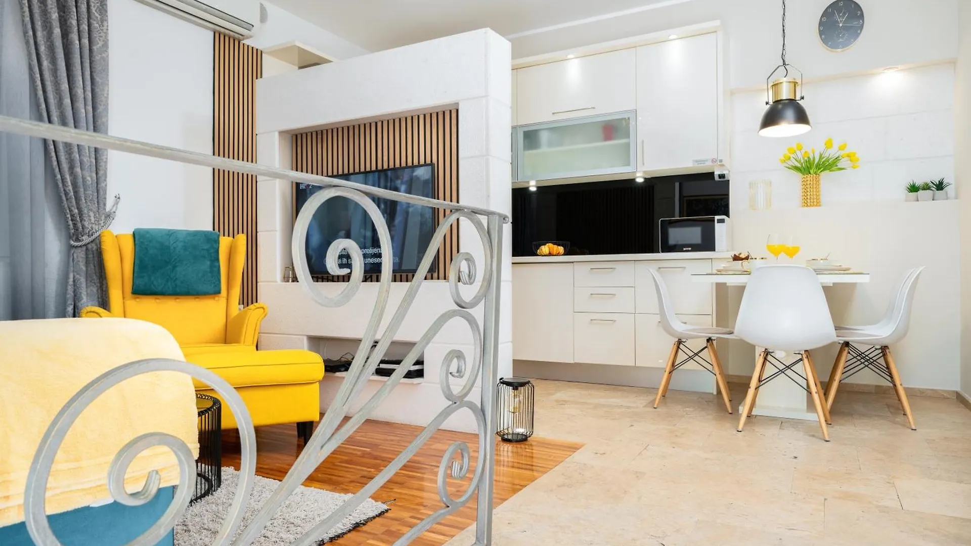 Premium Apartment Alba Rosa