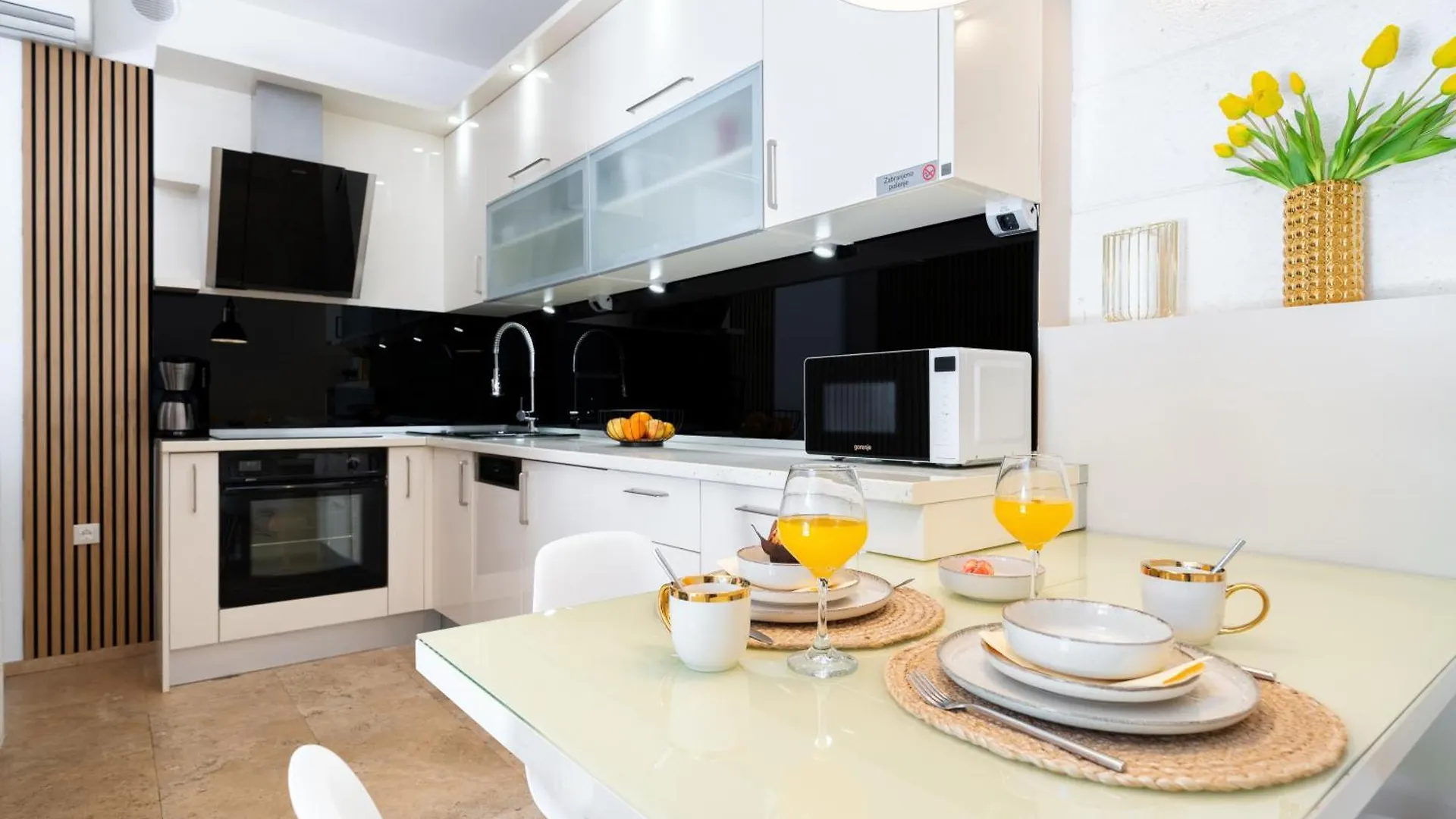 Premium Apartment Alba Rosa Split 0*,